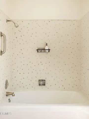 25-web-or-mls-1600 Sunset Plaza Dr by Pi