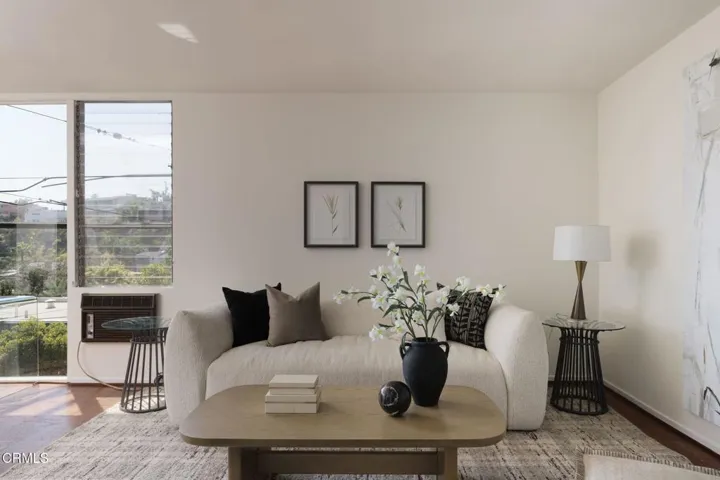 31-web-or-mls-1600 Sunset Plaza Dr by Pi