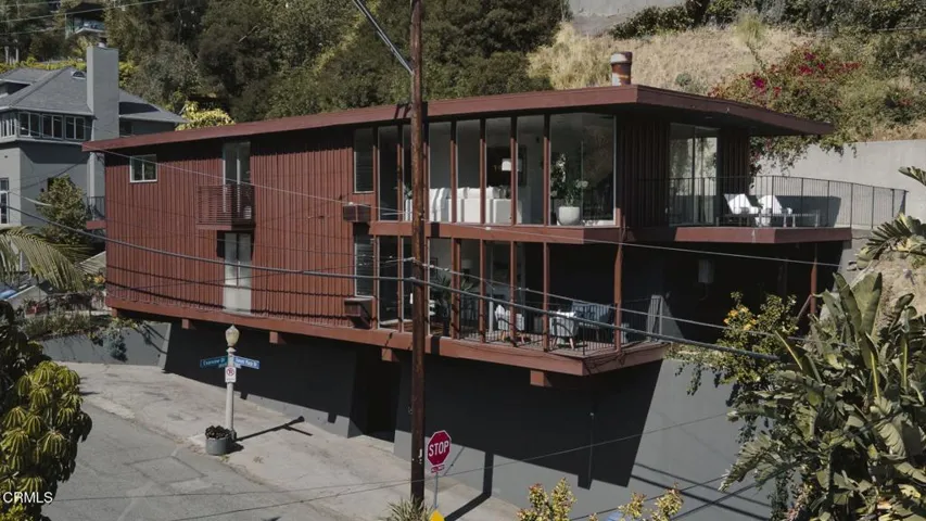 36-web-or-mls-1600 Sunset Plaza Dr by Pi
