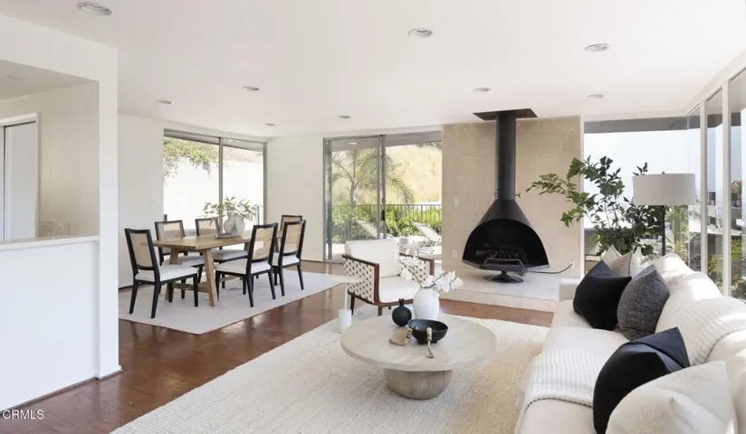 10-web-or-mls-1600 Sunset Plaza Dr by Pi