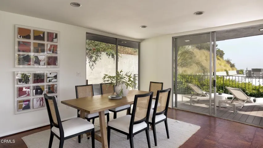 15-web-or-mls-1600 Sunset Plaza Dr by Pi