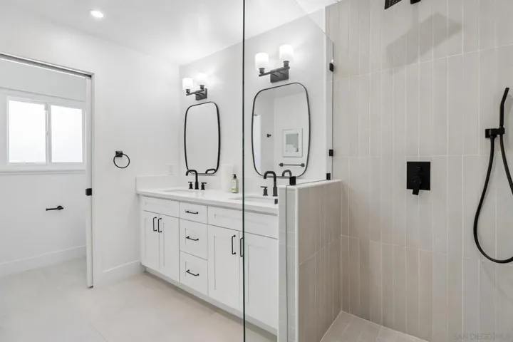 Primary Bath/Spa