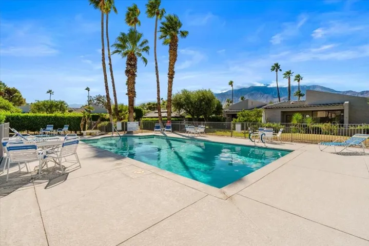 22-2620 N Whitewater Club Dr-25
