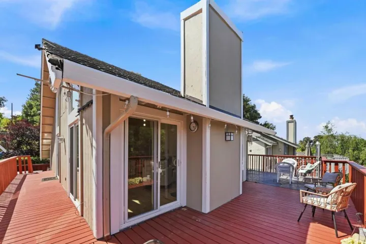 10112 Adelheid Court, Cupertino, California 95014