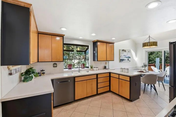 10112 Adelheid Court, Cupertino, California 95014