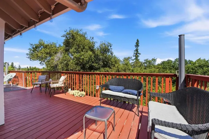 10112 Adelheid Court, Cupertino, California 95014