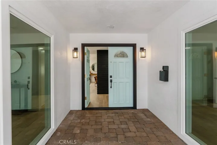 521 W Memory, Santa Ana, California 92706