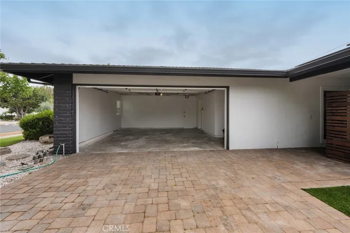 521 W Memory, Santa Ana, California 92706