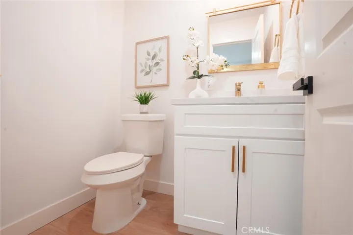 521 W Memory, Santa Ana, California 92706
