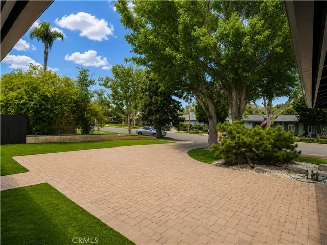 521 W Memory, Santa Ana, California 92706