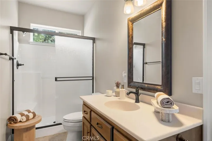 Lower level full bath