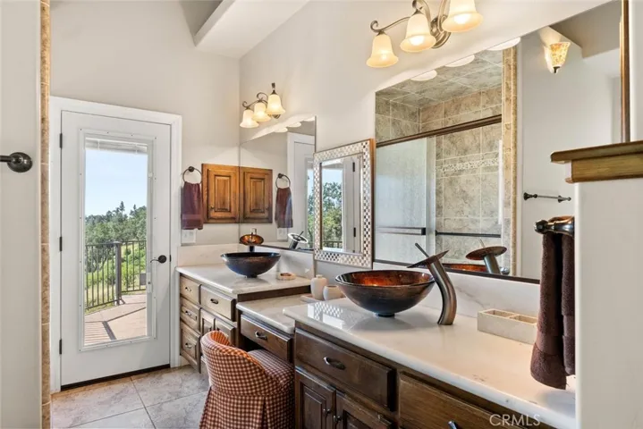 Primary bath double sinks