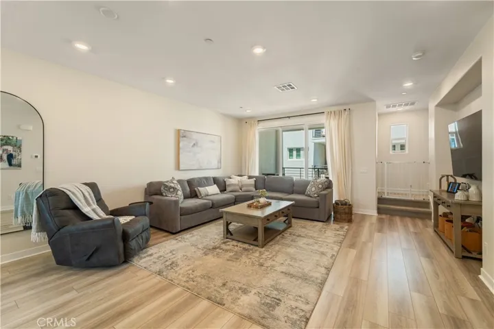 27461 Viero Place, Valencia, California 91381