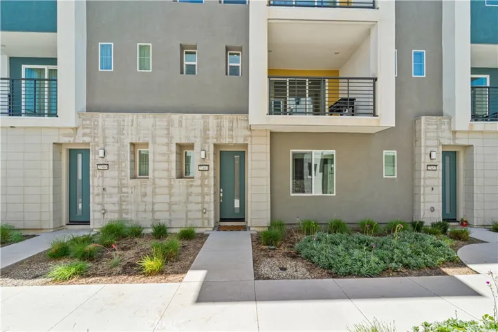 27461 Viero Place, Valencia, California 91381