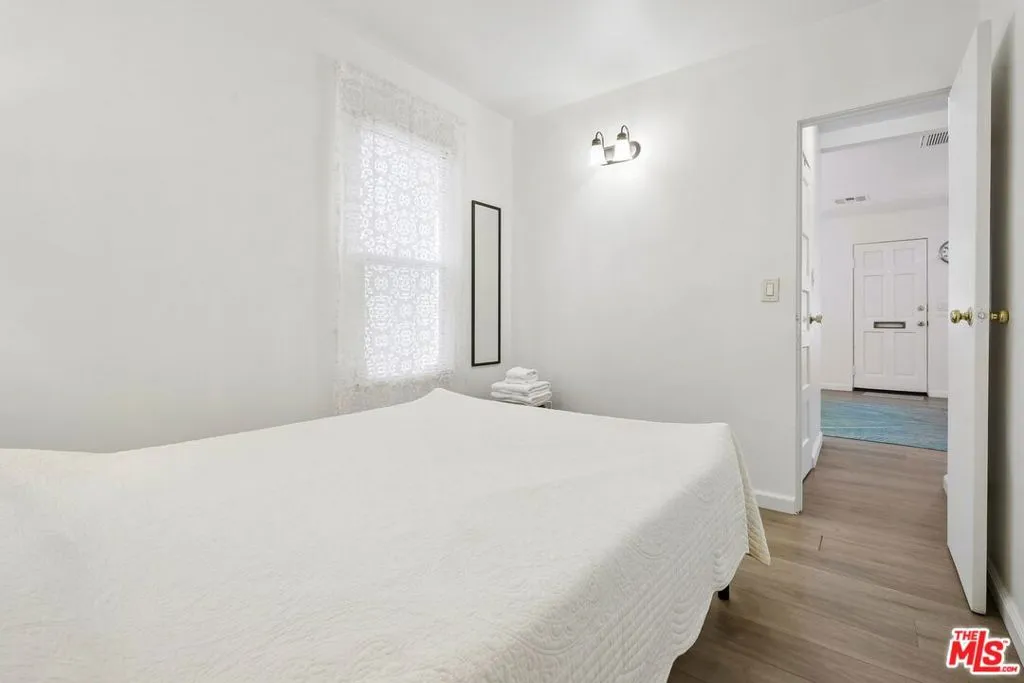 717 Bedroom