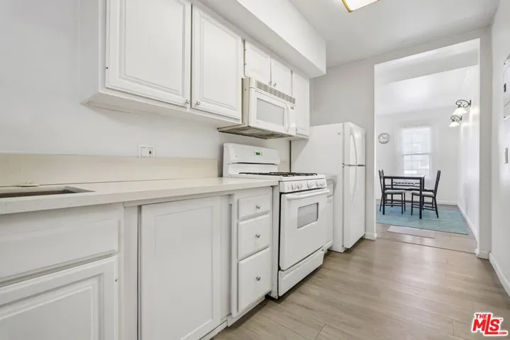 717 Kitchen