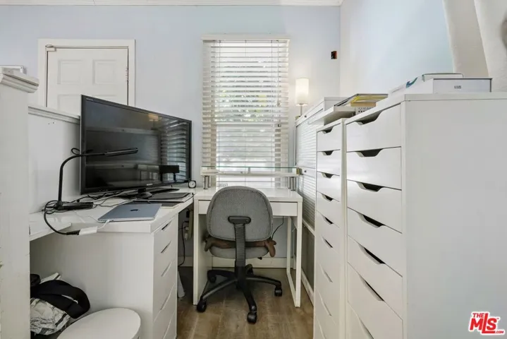 715 Office