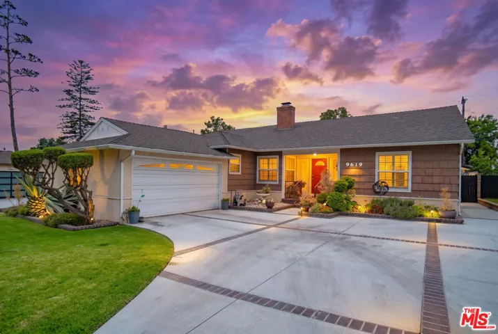9619 S 11th Avenue, Inglewood, California 90305