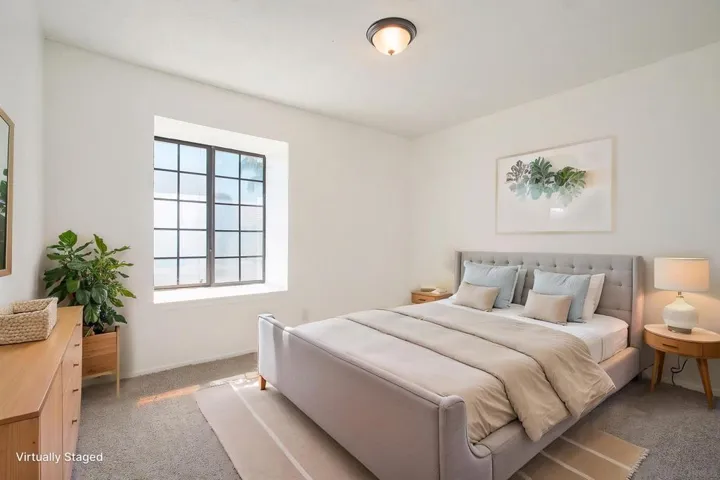 https://zimg.paragon.ice.com/ParagonImages/Property/PA/SDMLS/-523554/16/533/400/49475cf41d6d1bc9e5f579fca2e6242a/3/49af8b08a8e0ff5b56ddc42321c56196/-523554-e2c5b590-ff31-40b6-a8ce-1e0fa681dc2a.JPG