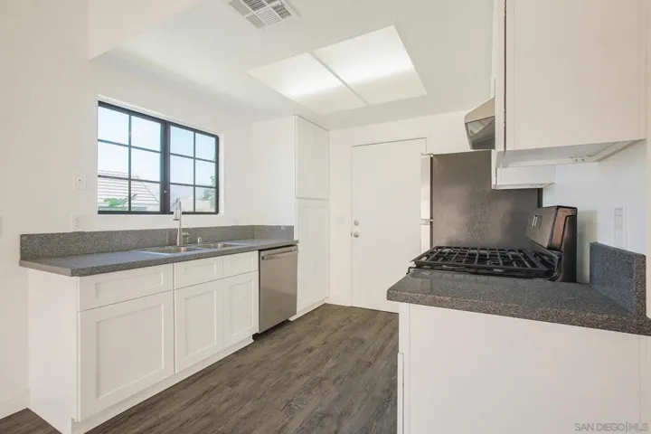 1402 Hancock Cir, San Jacinto, California 92583