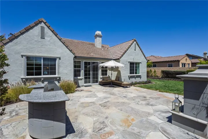 BUILT IN BBQ, & FIREPLACE