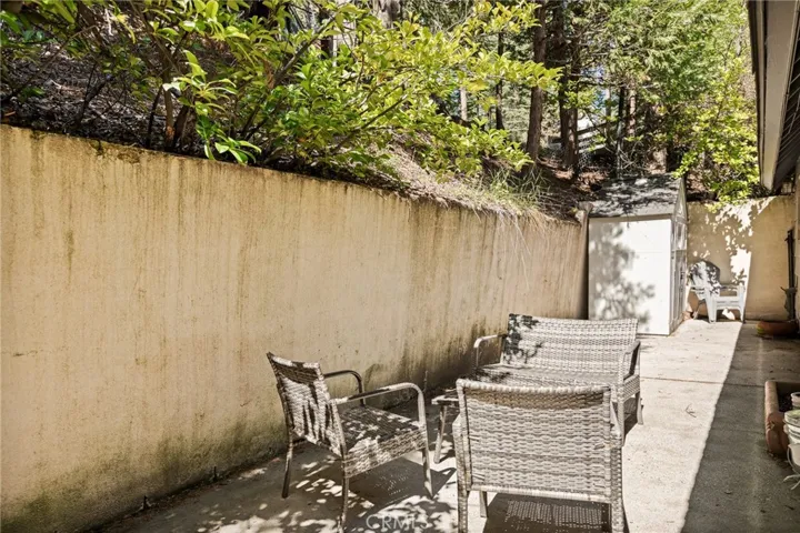 261 Ca-173, Lake Arrowhead, California 92352