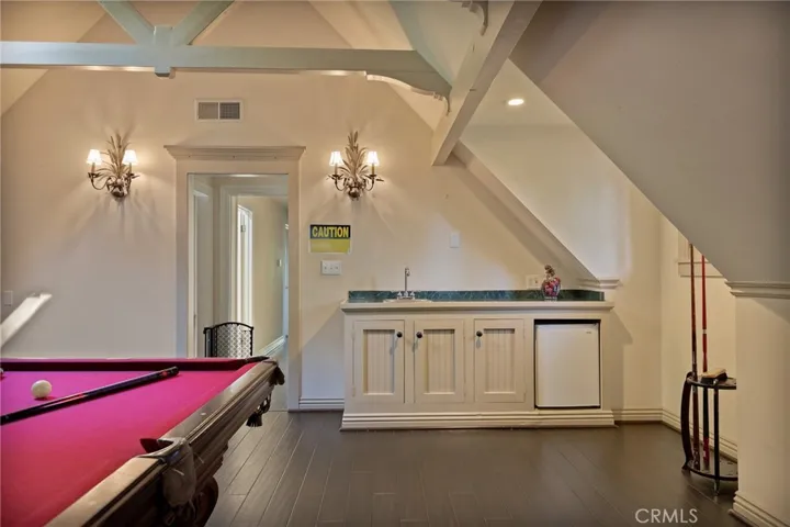 261 Ca-173, Lake Arrowhead, California 92352