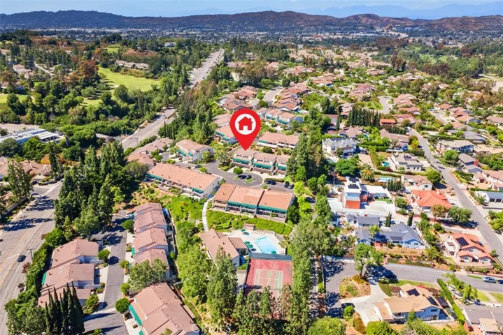 STEPS AWAY FROM POOL/SPA/TENNIS COURTS