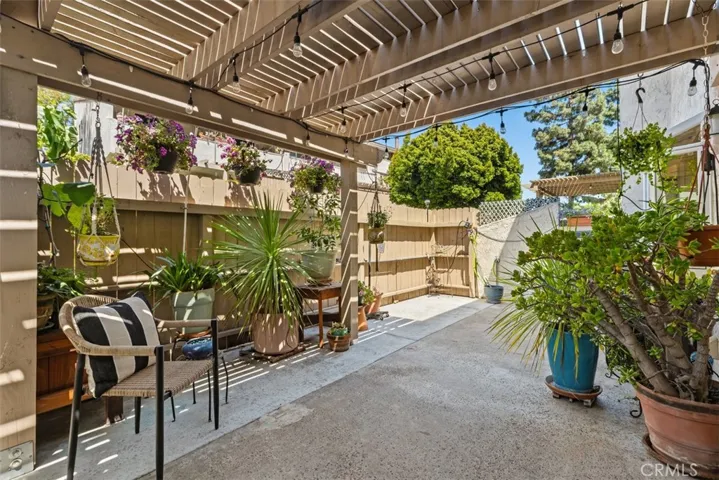 BACKYARD PERGOLA