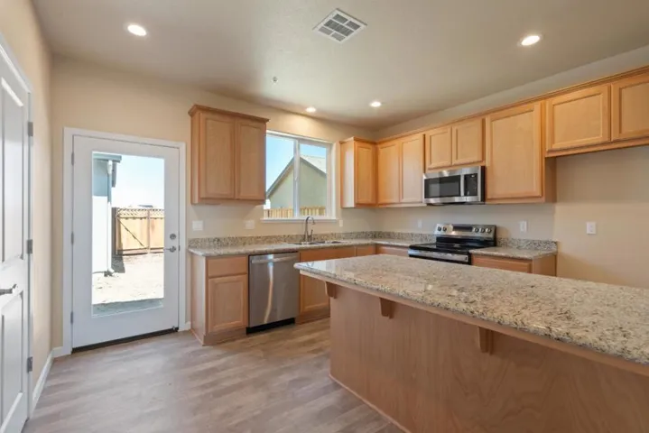 133 Carmona, King City, California 93930