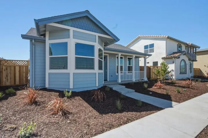 133 Carmona, King City, California 93930