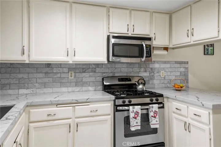 22006 Summit Hill Drive, Lake Forest, California 92630