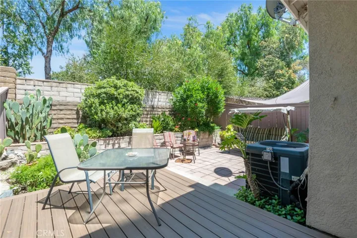 Trex Deck in oozy patio