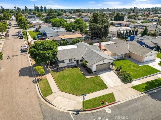 Corner Lot View