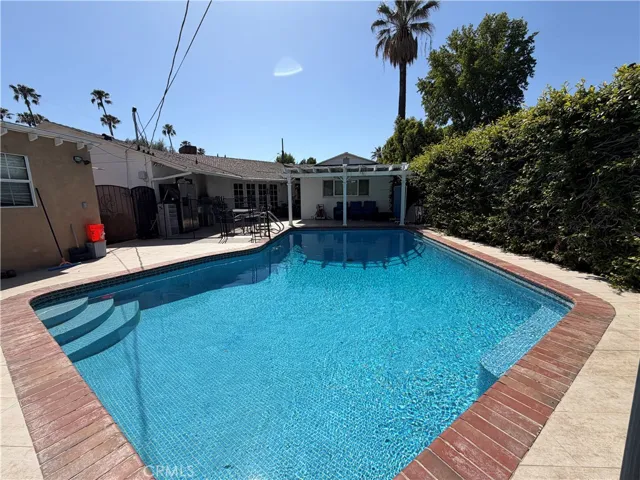 5300 Calhoun, Sherman Oaks, California 91401