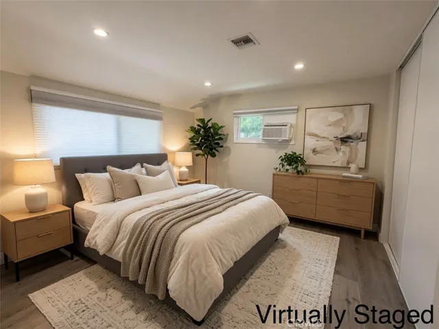 5300 Calhoun, Sherman Oaks, California 91401