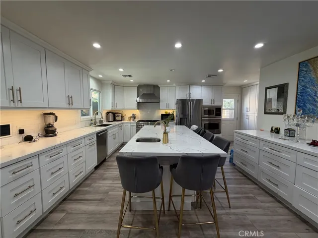 5300 Calhoun, Sherman Oaks, California 91401