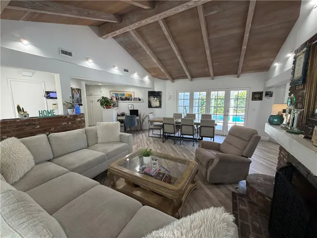 5300 Calhoun, Sherman Oaks, California 91401