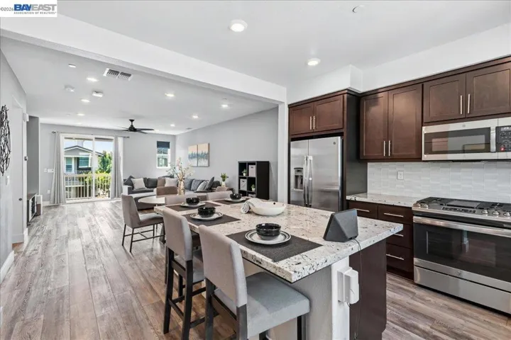 Kitchen to living room
