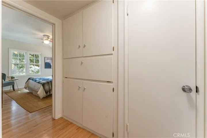 2429 Ganesha Avenue, Altadena, California 91001