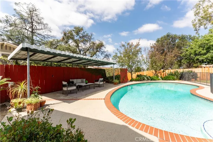 2429 Ganesha Avenue, Altadena, California 91001
