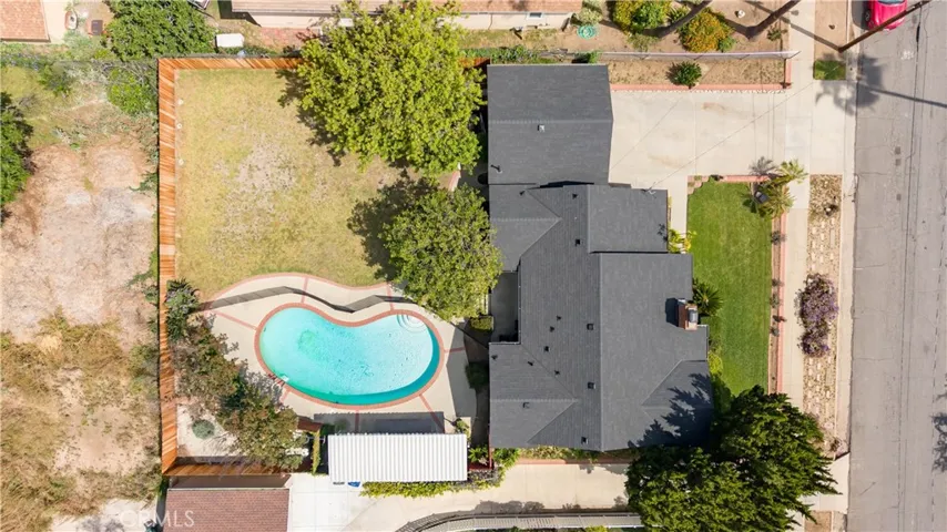 2429 Ganesha Avenue, Altadena, California 91001
