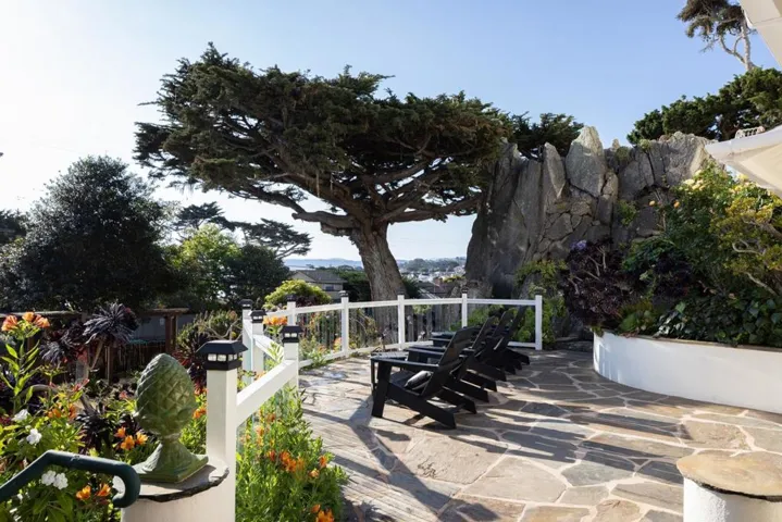 888 Del Monte Boulevard, Pacific Grove, California 93950