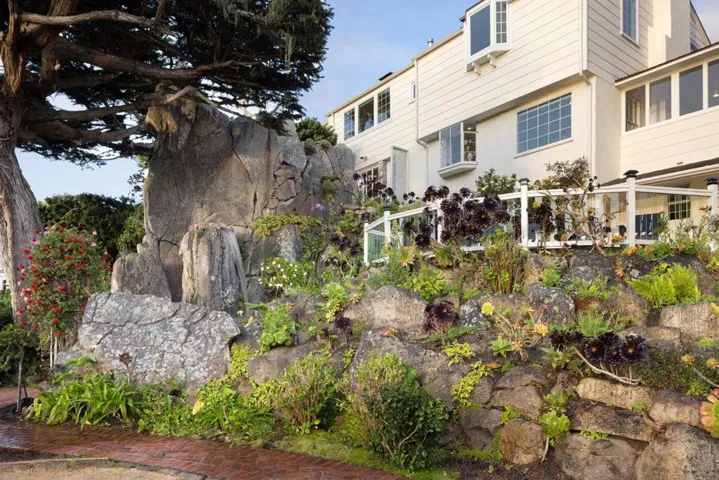 888 Del Monte Boulevard, Pacific Grove, California 93950