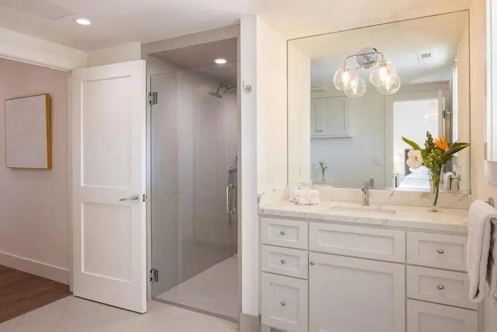 888 Del Monte Boulevard, Pacific Grove, California 93950