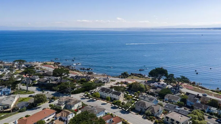 888 Del Monte Boulevard, Pacific Grove, California 93950