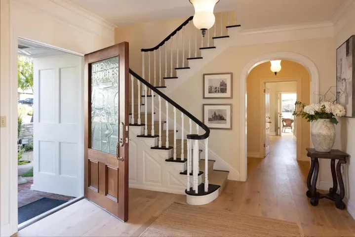888 Del Monte Boulevard, Pacific Grove, California 93950