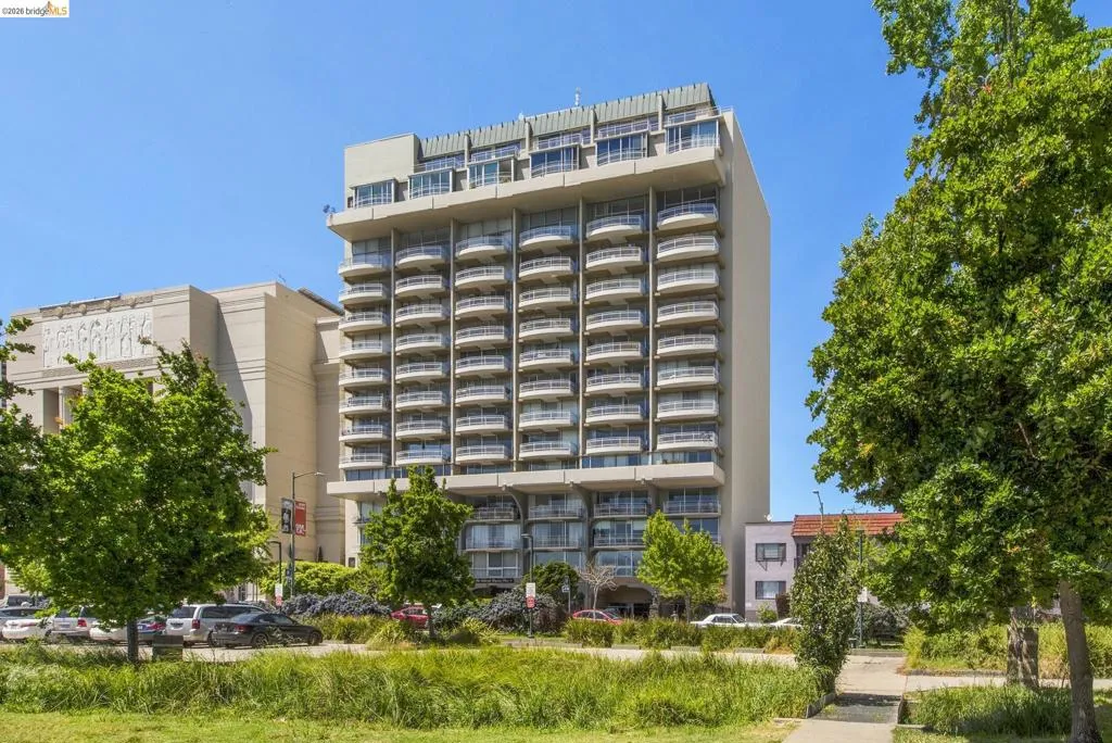View of apartment building / complex