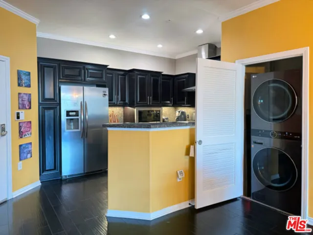 Washer/Dryer Closet