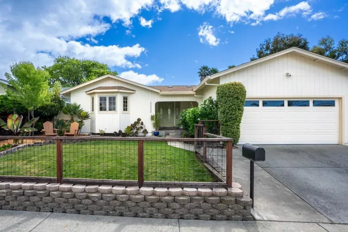 2220 Juan Pablo Lane, Santa Cruz, California 95062